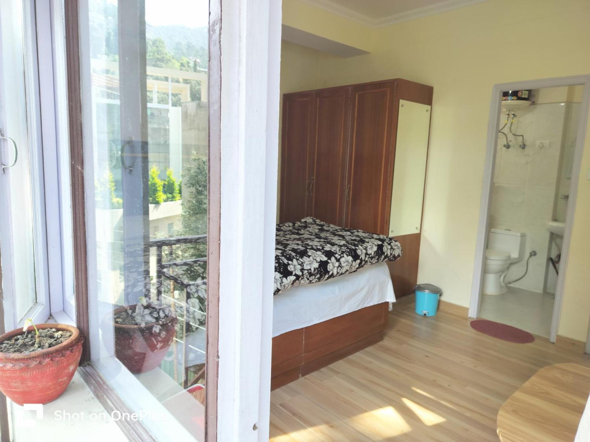 Shimla Vibes B & B Free Pick And Drop From Isbt Шимла Екстериор снимка